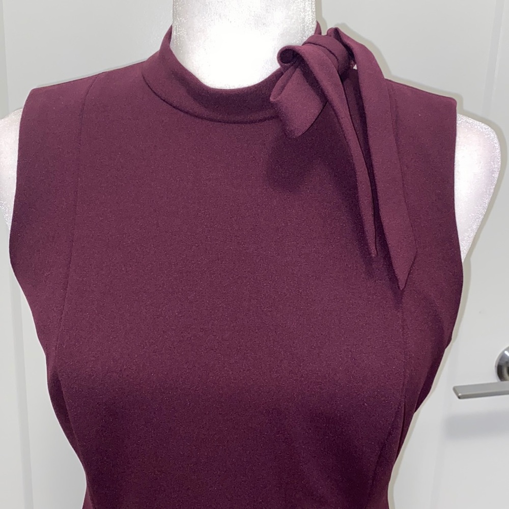 ✨Host Pick✨👗 Calvin Klein Tie Neck Sheath Dress - Picture 2 of 5